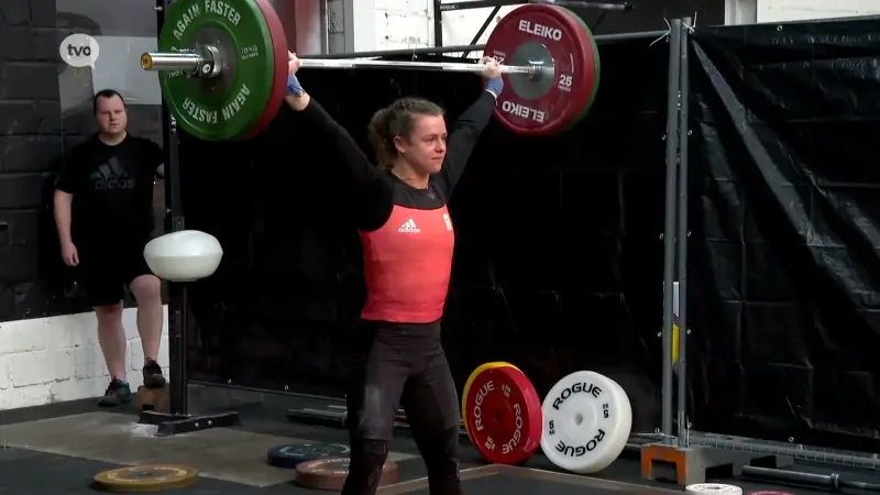 Gewichthefster Nina Sterckx naar de Olympische Spelen: "Trainen doe ik in de sauna"