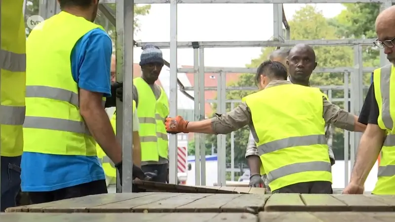 Ongenoegen bij eetkraampjes op Wereldmarkt Vredefeesten: "Verplicht herbruikbaar bestek is te duur"