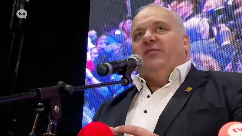 Guy D'haeseleer (Forza Ninove): "50% van de stemmen zijn geteld, en we hebben voorlopig een absolute meerderheid"