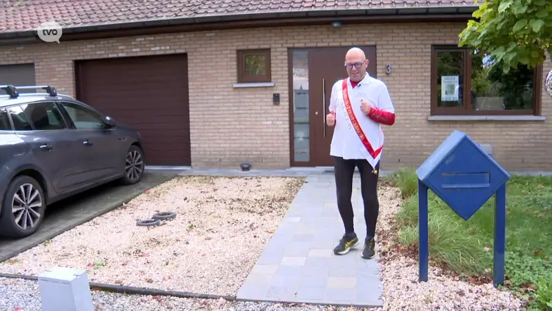 'Droeven Badmoesj' stelt zich voor, de derde van vier kandidaten voor prins carnaval in Aalst