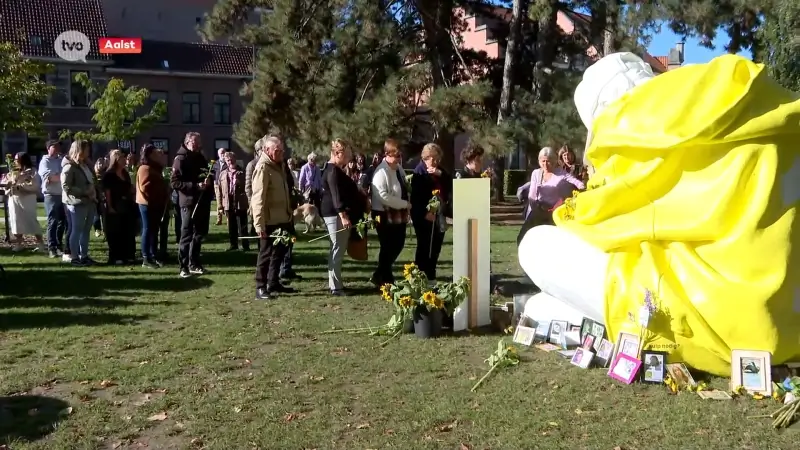 Indrukwekkende standbeeld ‘Stille Strijd’ op de Graanmarkt in Aalst