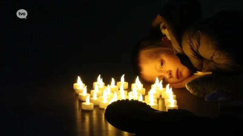 200 mensen komen samen in Sint-Niklaas voor Wereldlichtjesdag