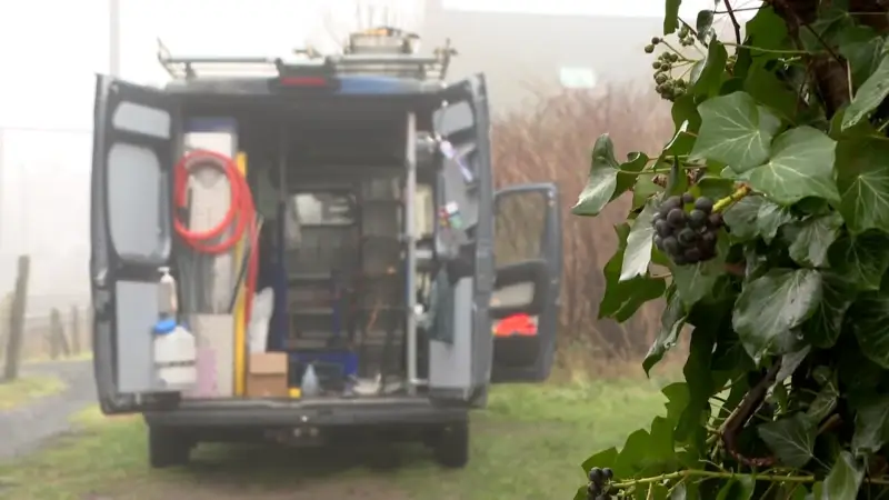 Bestelwagen leeggeroofd van bouwbedrijf uit Temse, vrienden en collega's reageren solidair