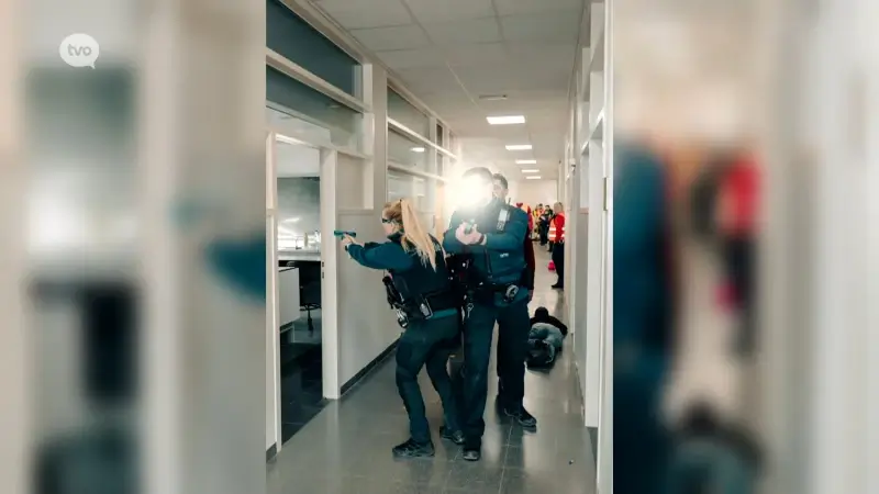 Aalsterse politie oefent in scholen op uitschakelen van gewapende aanvaller