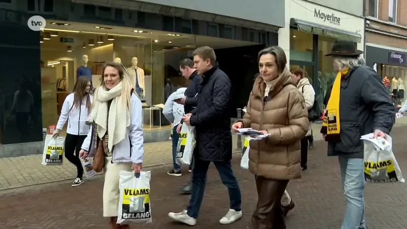 Valentijnsoffensief van Vlaams Belang tegen nieuwe federale regering in Dendermonde: "De Wever had met ons moeten onderhandelen"