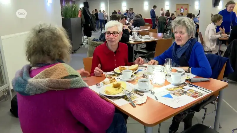 Dendermonde zet vrijwilligers in de bloemetjes met ontbijt: "Ze versterken en verwarmen onze stad"