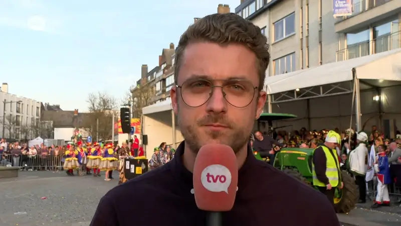 Jaron Sertin LIVE bij burgemeester Guy D'haeseleer: "Een recordeditie, nog nooit zoveel mensen gezien tijdens carnaval"