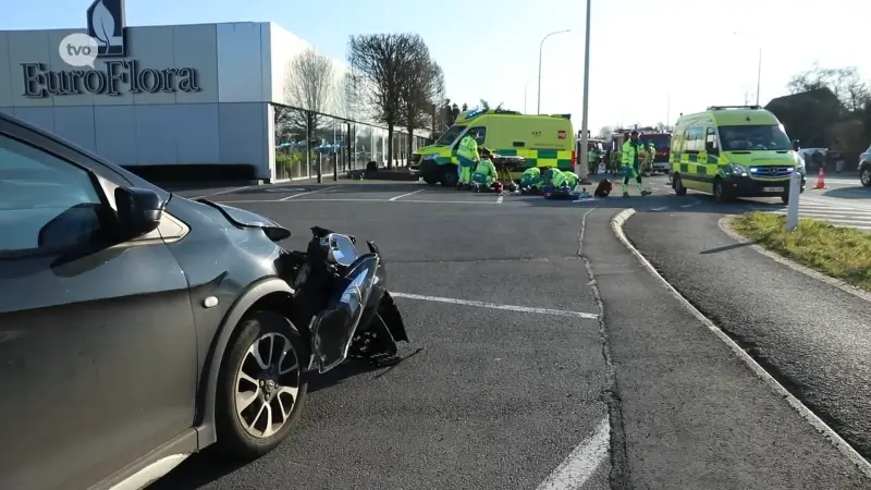 Drie gewonden bij aanrijding van auto met motor in Sint-Niklaas