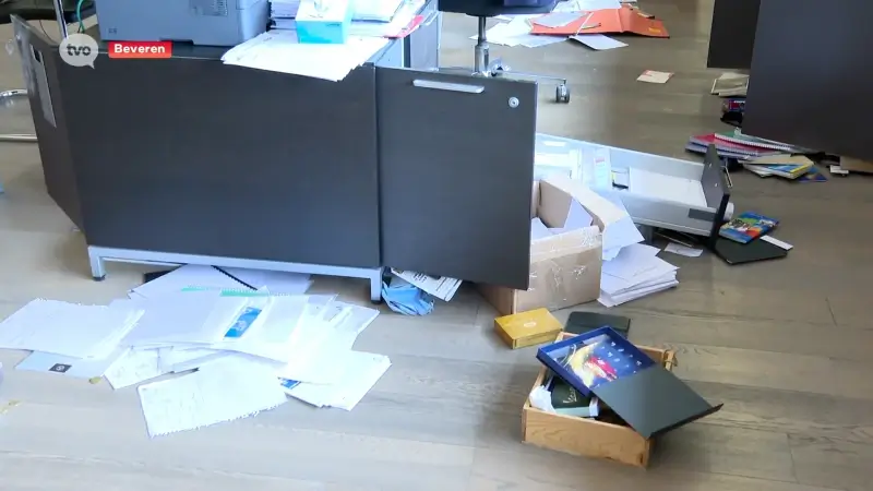 Inbraak bij Ford-verdeler in Beveren, dieven raken binnen via het dak: "Aan al mijn collega's, wees waakzaam en alert"