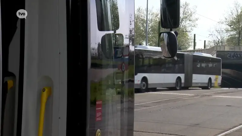 Vooruit vraagt extra mobiliteitsoplossingen wanneer werken aan premetro starten, maar een station op Linkeroever ziet de NMBS niet zitten