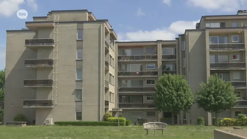 Boze bewoners van flatgebouw in Beveren vechten renovatieplannen aan
