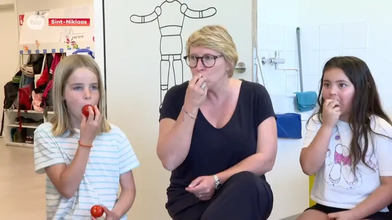 Vlaams minister Caroline Gennez promoot gezonde maaltijden op school in Sint-Niklaas