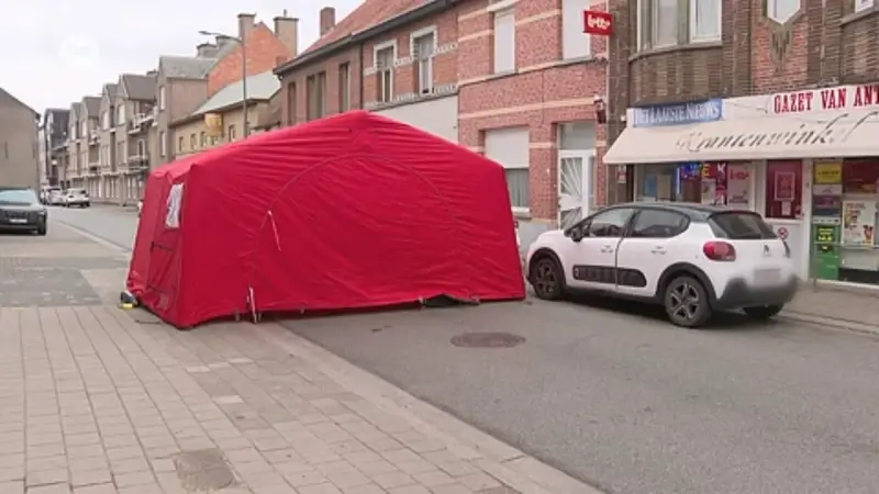 50-jarige fietser overleden na botsing tegen openslaande autodeur in Vrasene