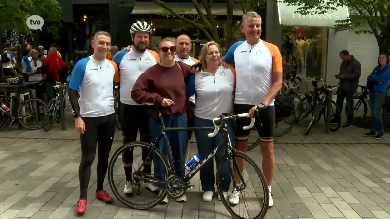 Vrienden en familie herdenken overleden Lennert met fietstocht: "Hij was een echte teamplayer, iemand die door het vuur ging voor z'n vrienden"
