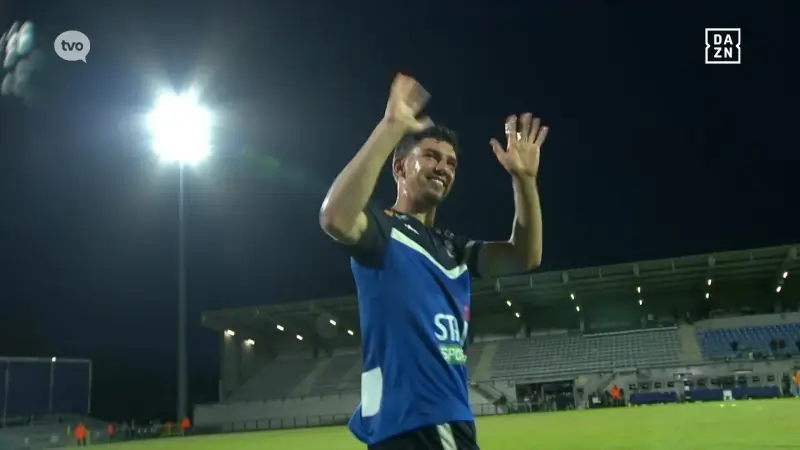 Lennard Hens neemt afscheid van FCV Dender met 2-2-gelijkspel tegen KV Mechelen: "Zes ongelooflijk prachtige seizoenen"