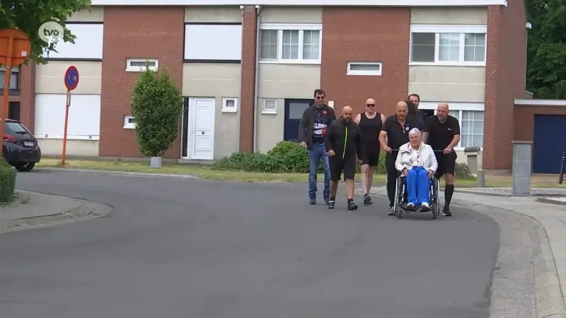 Team Ruys uit Vrasene beklimt de Ventoux voor het goede doel: "Het is niet omdat je ziek bent, dat het leven gedaan is"