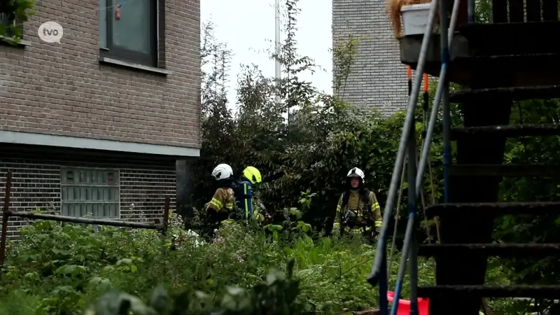 Parket en politie starten onderzoek na uitgebrande caravan in Lokeren