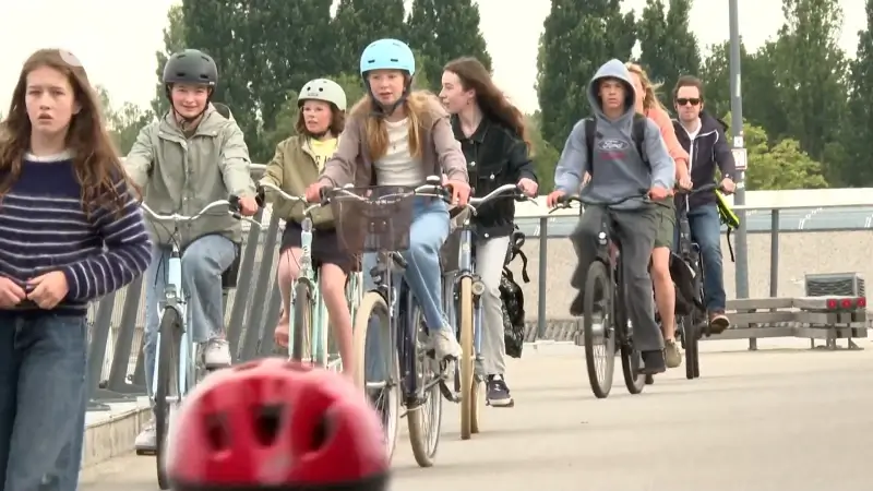 140 applausteams verrassen duizenden fietsers op Wereldfietsdag, ook vanochtend in Wetteren