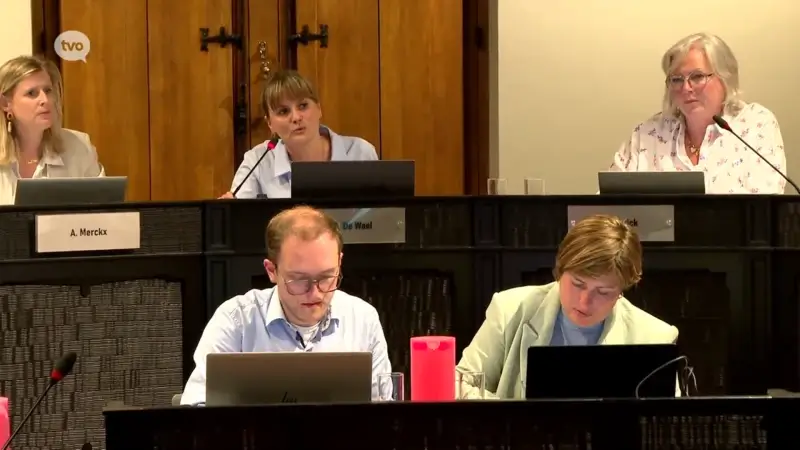 Felbesproken privatisering van vier stadsdiensten, met impact op 166 personeelsleden, goedgekeurd in Dendermonde na drie uur debatteren