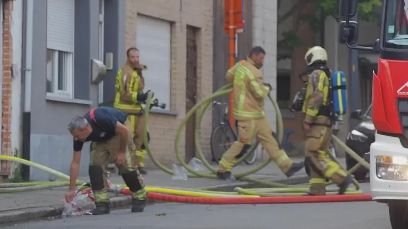 Aalst: Huis onbewoonbaar na woningbrand