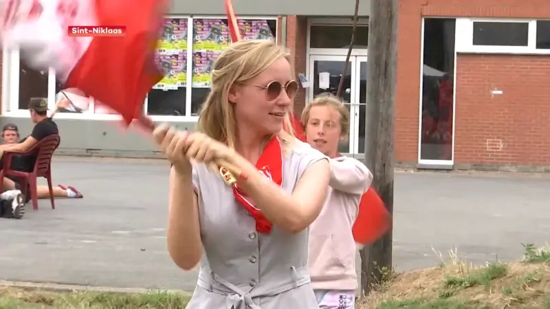 KLJ Zoersel krijgt bezoek van Vlaams minister Melissa Depraetere op kamp in Sint-Niklaas: "Pure nostalgie, op kamp zoals vroeger"
