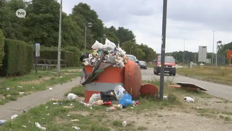 Sluikstortprobleem op snelwegparkings langs E17 in Waasmunster nooit eerder zo groot