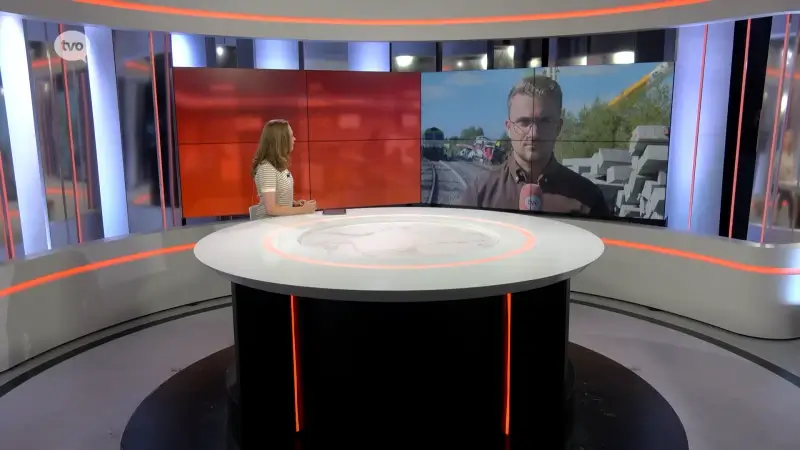Jaron Sertin aan de spooroverweg in de Waaslandhaven: "Rood is stoppen, maar hier heeft het weer niet geholpen"