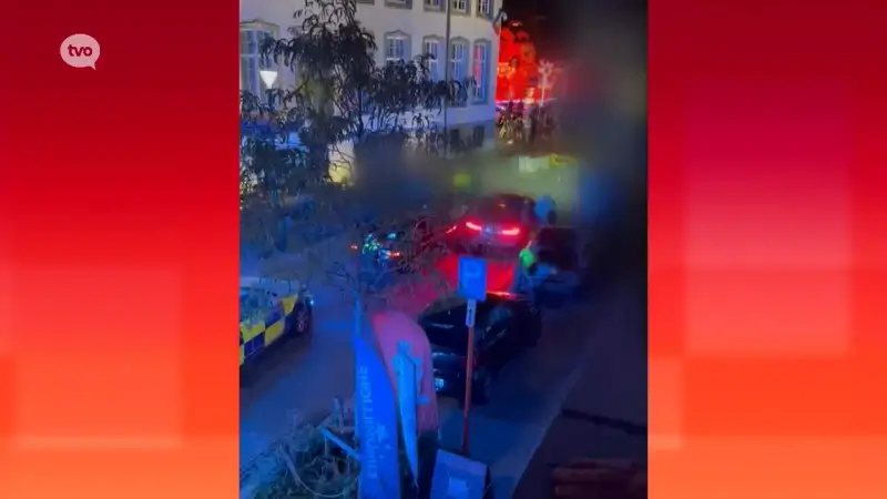 Onder schot gehouden autobestuurder vlucht weg van de politie, recht naar de feestzone van de Lokerse Feesten