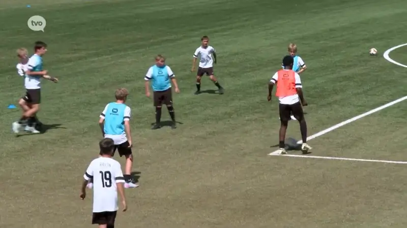 Jeugdspelers getraind en gescout door Spaanse topclub Valencia op veld van RFC Wetteren