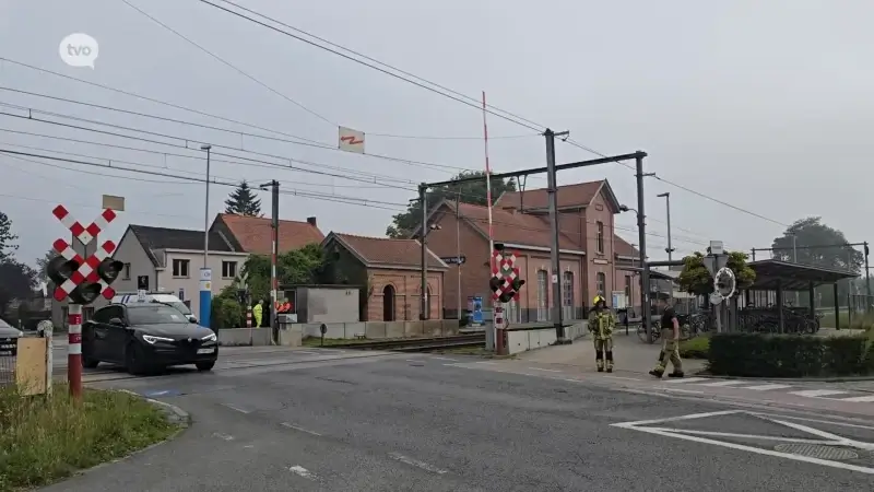 Zware hinder op treinverkeer Gent-Antwerpen door kortsluiting in Sinaai