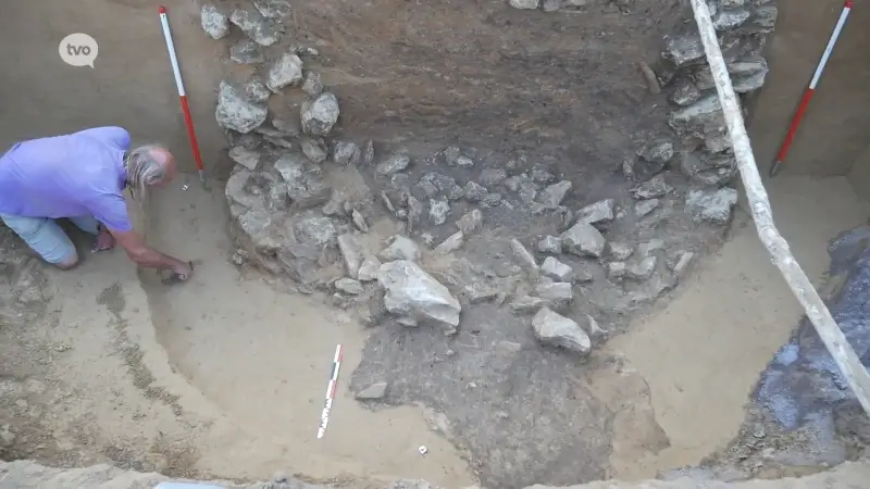 Archeologen leggen tweede stenen waterput bloot binnen Romeinse nederzetting in Velzeke