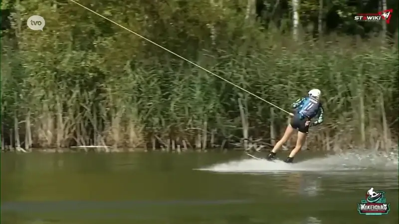 16-jarige Nanou Lenaers uit Melsele pakt Europese titel in wakeboarden