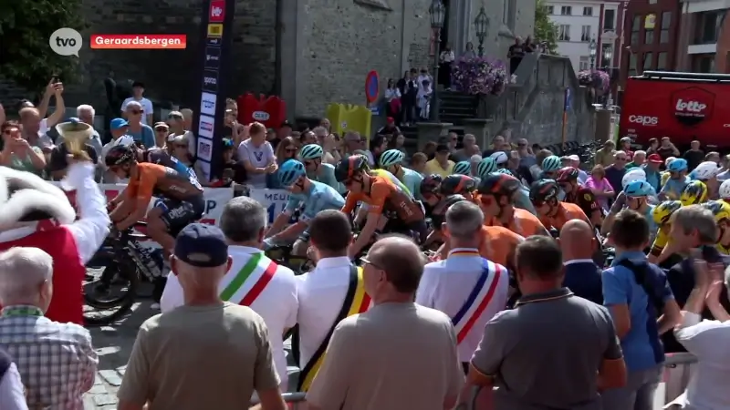 Franse en Italiaanse burgemeesters geven startschot van Muurclassic, drie steden willen nauwer samenwerken in toekomst