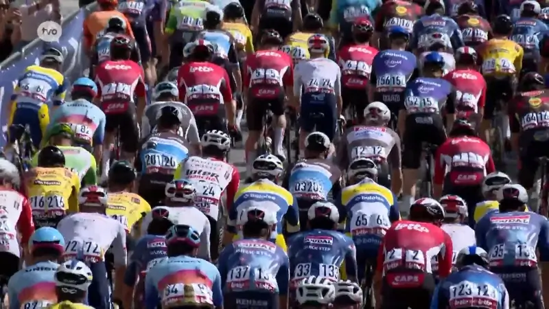 Muurclassic Geraardsbergen is gestart, ook titelverdediger Berckmoes en Geraardsbergenaar De Schuyteneer (Lotto) mikken op goed resultaat