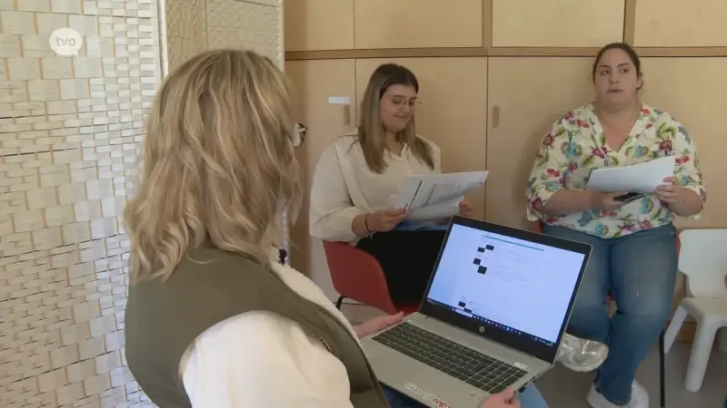 Gemeente Beveren-Kruibeke-Zwijndrecht investeert in eigen brugwerking om relatie tussen gezinnen en scholen te verbeteren