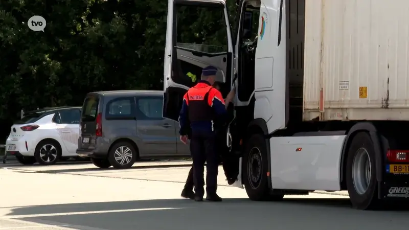 Politie, arbeidsinspectie en RVA zetten zwaar vervoer aan de kant in Lokeren