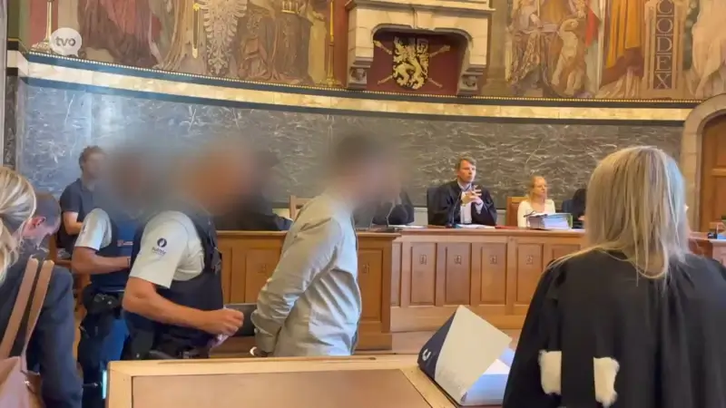 Proces tegen meester Thijs gestart achter gesloten deuren, 33 burgerlijke partijen willen gerechtigheid: "Hoop op excuses vandaag"