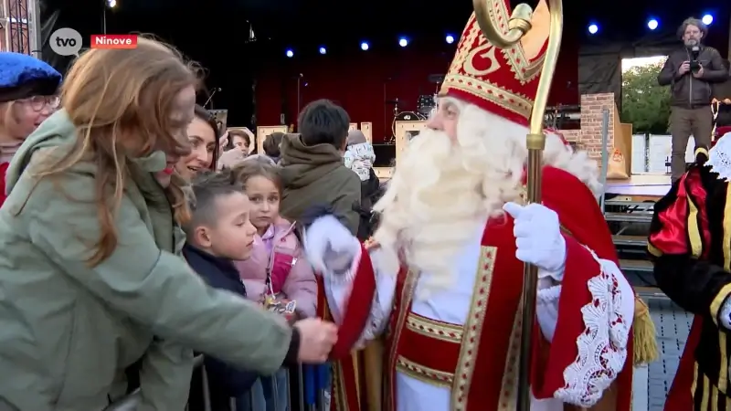Ninoofse stadsbestuur steunt intrede van Sinterklaas, op voorwaarde dat er zwarte pieten zijn: "We laten ons niet meeslepen met de woke-waanzin"