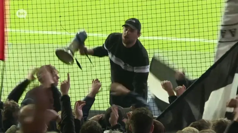 Hoofdafbeelding voor artikel Supporters Eendracht Aalst…