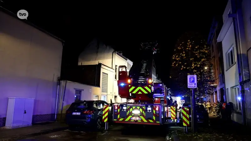 Hoofdafbeelding voor artikel Autobestuurder rijdt in huis…