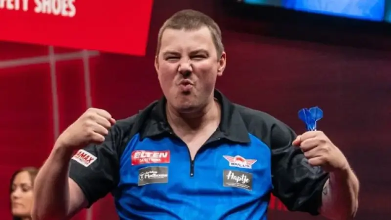 Hoofdafbeelding voor artikel Aalstenaar Andy Baetens plaatst…