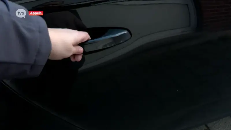 Hoofdafbeelding voor artikel Meerdere inbraken in voertuigen…