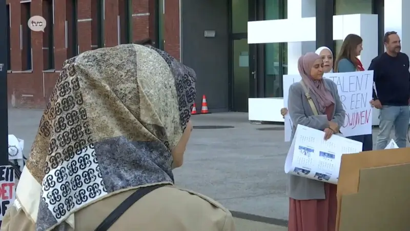 Hoofdafbeelding voor artikel Gedeeltelijk hoofddoekenverbod…