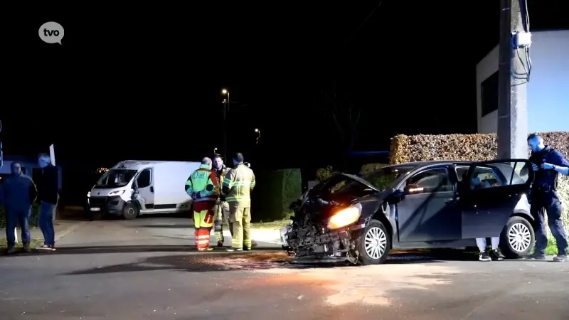 Hoofdafbeelding voor artikel Twee bestuurders gewond bij…