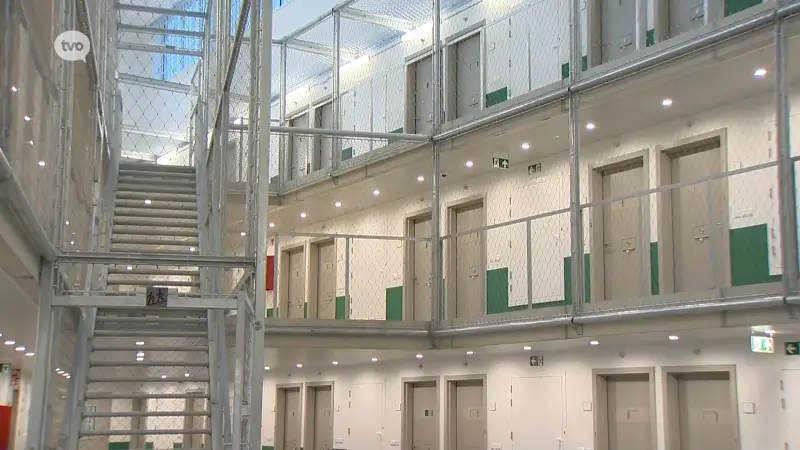 Hoofdafbeelding voor artikel Zes cipiers arbeidsongeschikt…