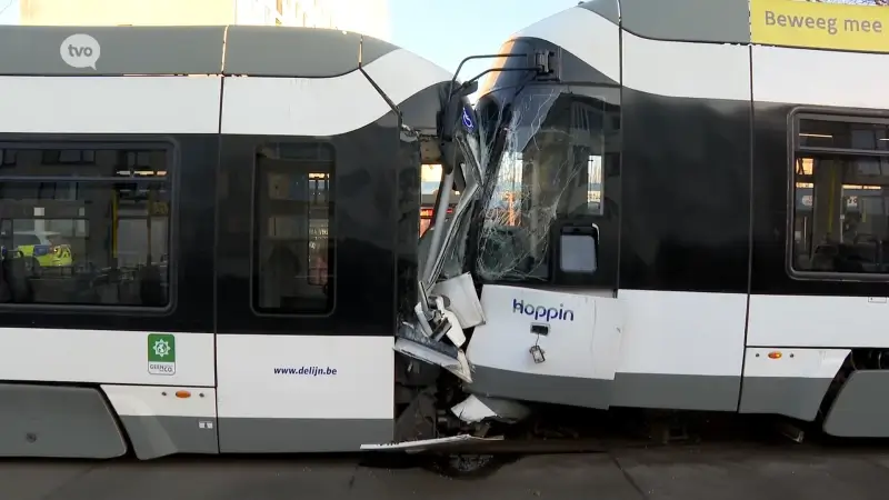 Hoofdafbeelding voor artikel Negen gewonden na kop-staartaanrijding…