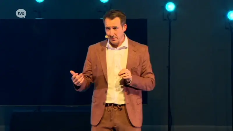 Hoofdafbeelding voor artikel Andy Peelman debuteert met…