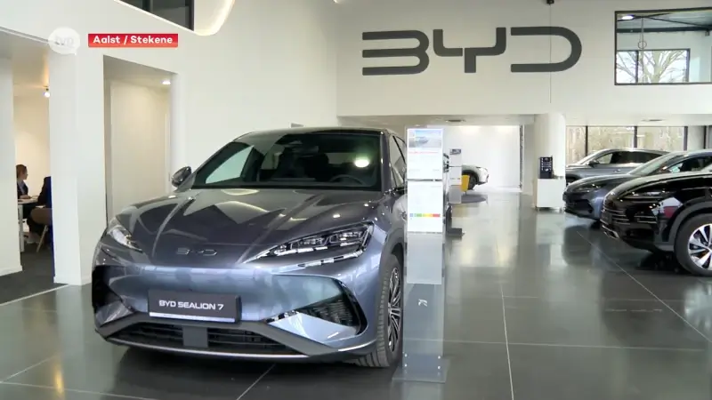 Hoofdafbeelding voor artikel Hybridewagens nog steeds populairst…