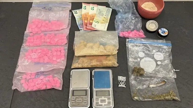 Politie Scheldewaas betrapt drugdealers op heterdaad in Beveren