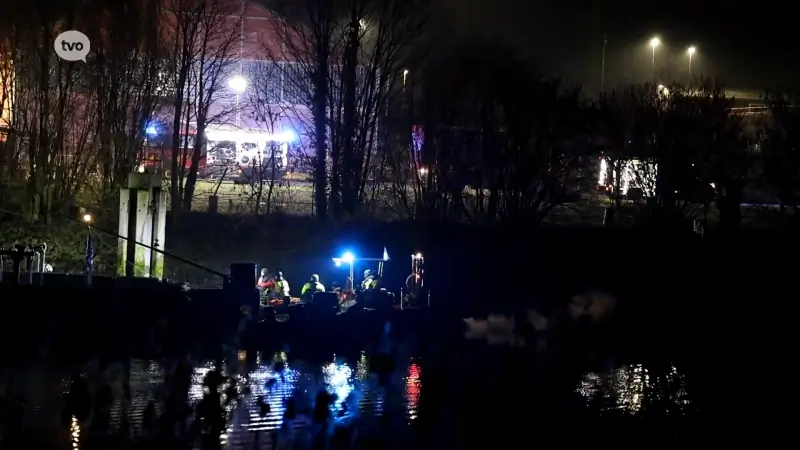 Reddingsactie voorkomt dat binnenschip zinkt in Schoonaarde